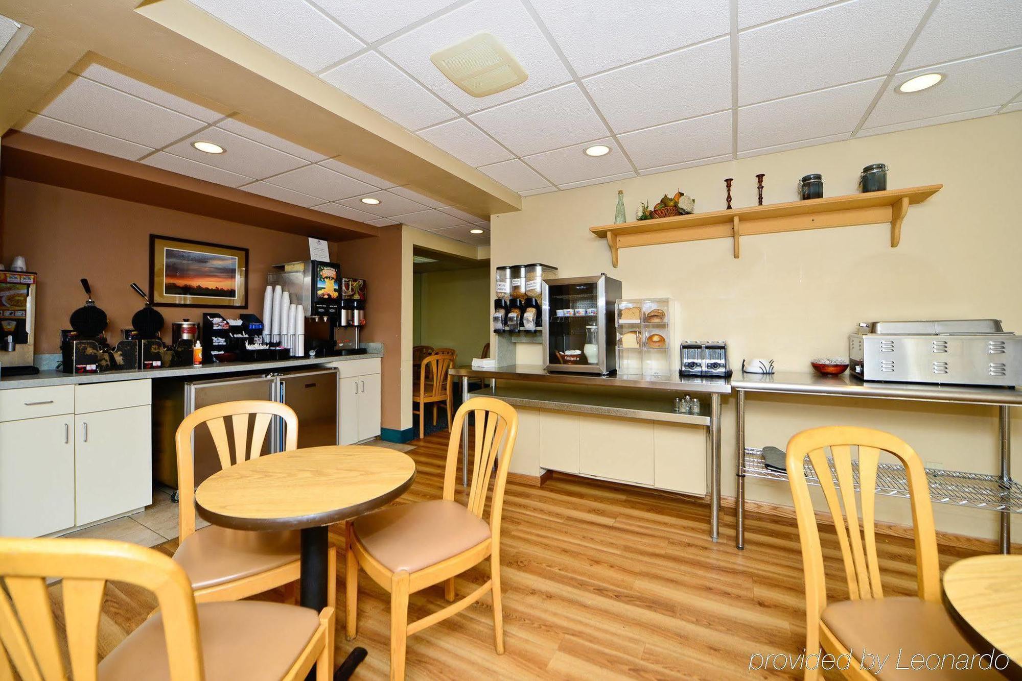 Americas Best Value Inn And Suites St. Cloud Saint Cloud Restoran gambar