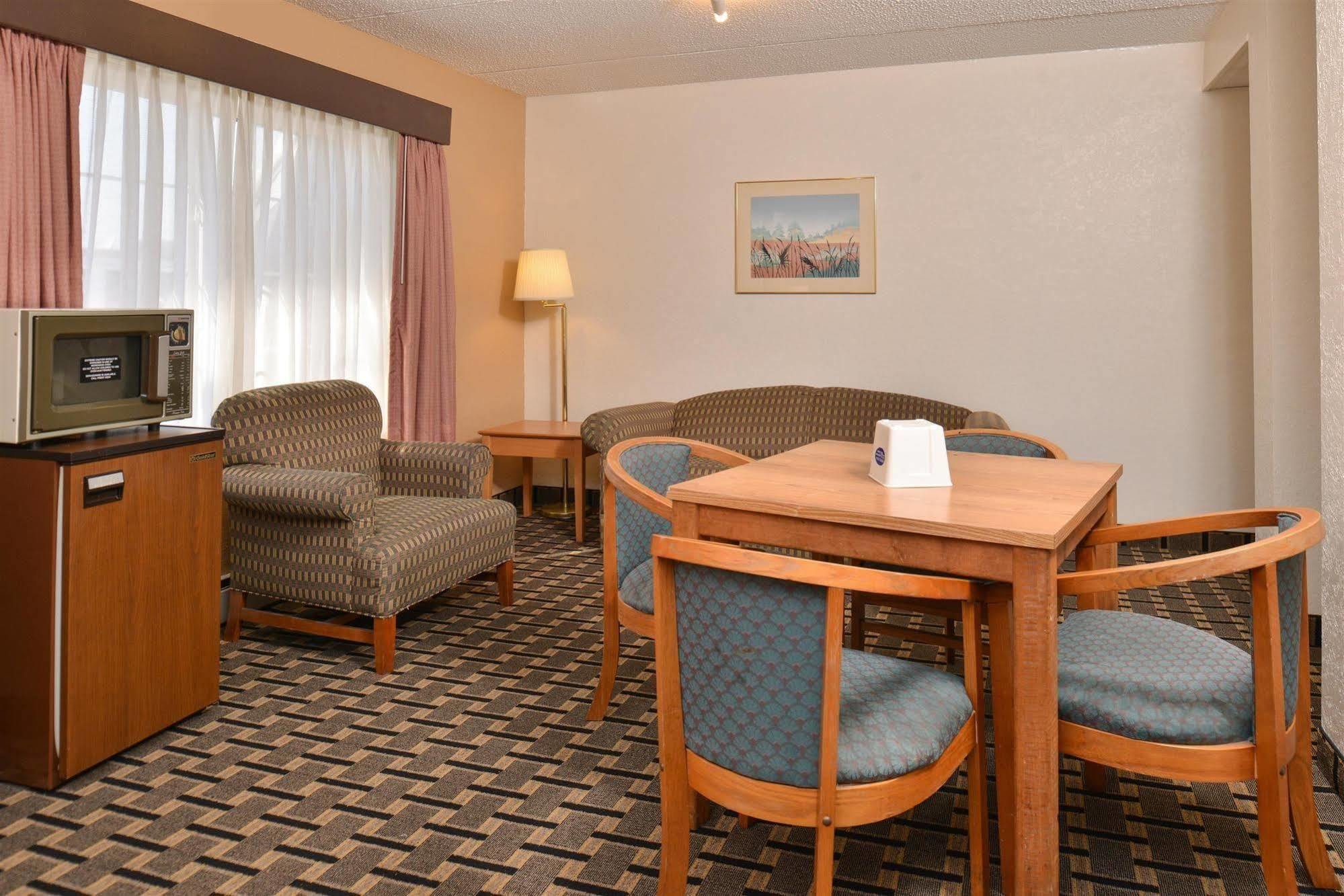 Americas Best Value Inn And Suites St. Cloud Saint Cloud Luaran gambar